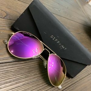 Diff Eyewear by Jojo Aviators